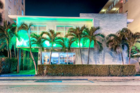 Отель Suites on South Beach  Майами Бич